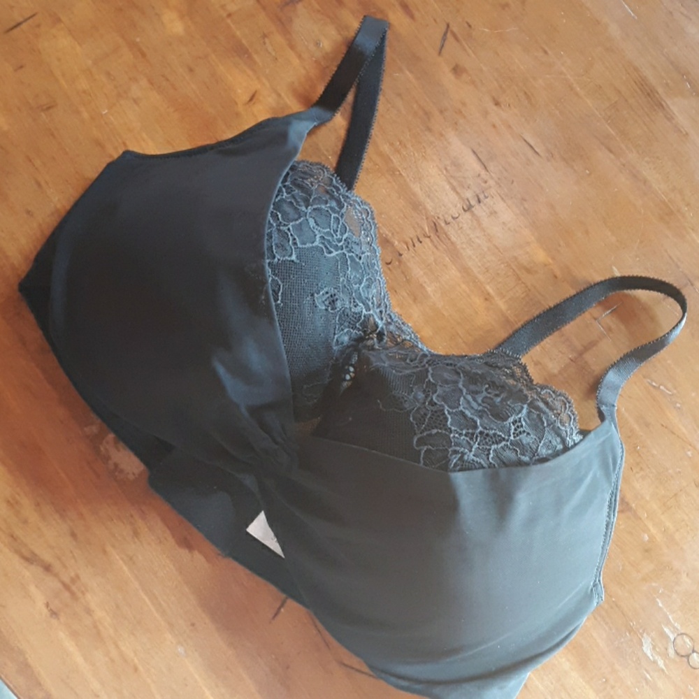 Black Victoria's Secret Bra